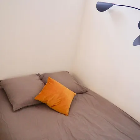Proche De Liberation Avec Balcon Ensoleille Apartment *